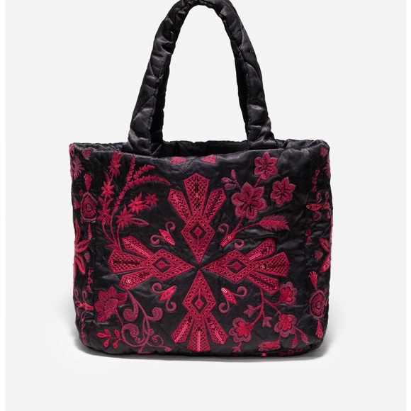 Johnny Was Handbags - JOHNNY WAS QUILTED TOTE BAG